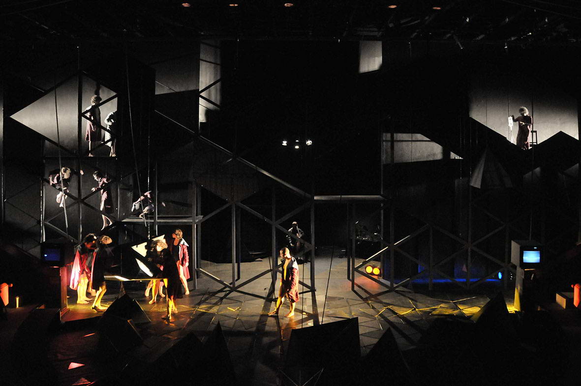 Stagedesign | IN THE HEART | Project Photo